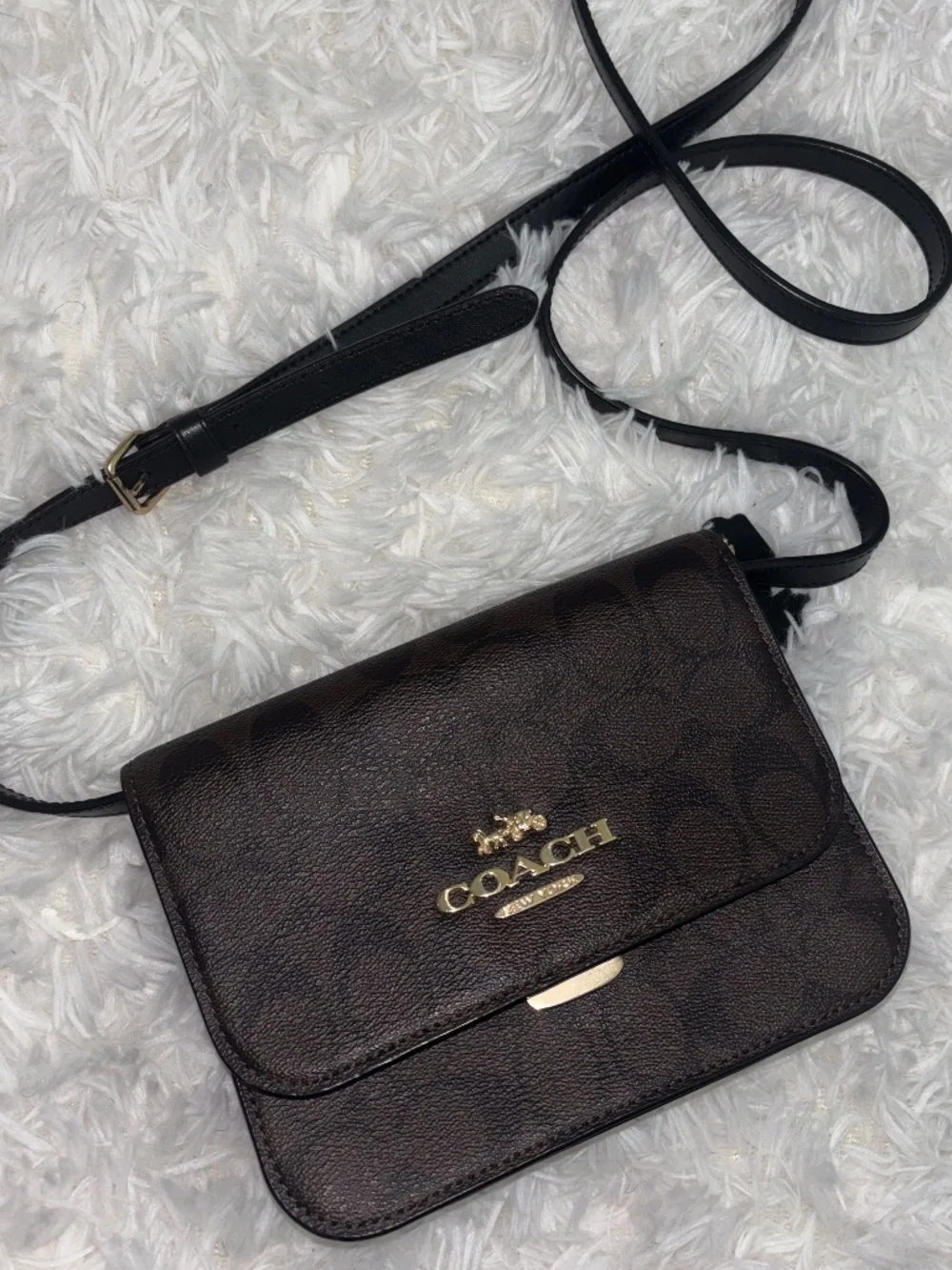 Coach crossbody bag - Picture 1 of 5